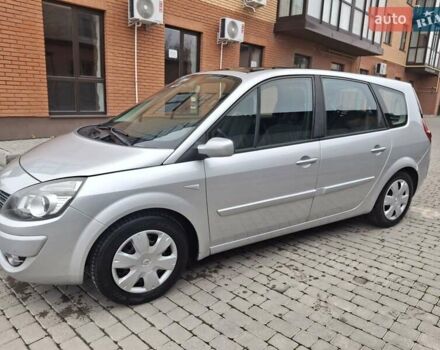 Сірий Рено Гранд Сценік, об'ємом двигуна 1.6 л та пробігом 212 тис. км за 6500 $, фото 1 на Automoto.ua