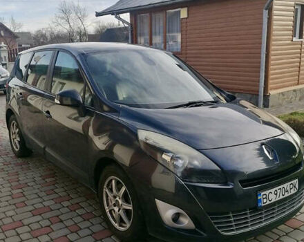 Сірий Рено Гранд Сценік, об'ємом двигуна 1.46 л та пробігом 243 тис. км за 6999 $, фото 1 на Automoto.ua