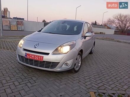 Сірий Рено Гранд Сценік, об'ємом двигуна 1.5 л та пробігом 277 тис. км за 6650 $, фото 1 на Automoto.ua