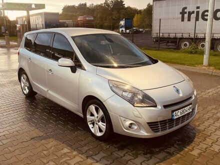 Серый Рено Гранд Сценик, объемом двигателя 1.4 л и пробегом 280 тыс. км за 7000 $, фото 1 на Automoto.ua