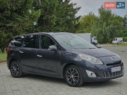 Серый Рено Гранд Сценик, объемом двигателя 2 л и пробегом 290 тыс. км за 6900 $, фото 1 на Automoto.ua