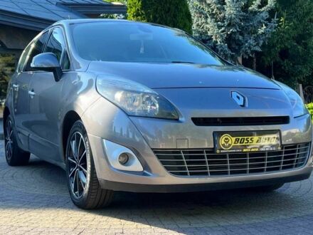 Серый Рено Гранд Сценик, объемом двигателя 1.9 л и пробегом 230 тыс. км за 7499 $, фото 1 на Automoto.ua