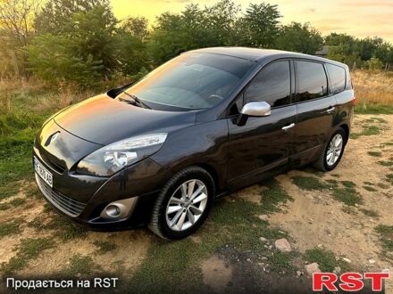 Серый Рено Гранд Сценик, объемом двигателя 1.4 л и пробегом 245 тыс. км за 7200 $, фото 1 на Automoto.ua