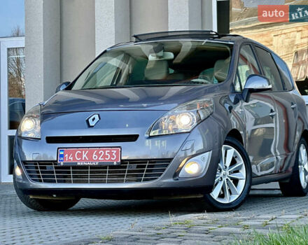 Рено Гранд Сценик 2010 в Дрогобыче на Automoto.ua Серый Рено Гранд Сценик, объемом двигателя 2 л и пробегом 244 тыс. км за 7800 $, фото 1 на Automoto.ua
