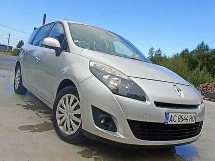 Рено Гранд Сценик 2010 в Ратно на Automoto.ua Серый Рено Гранд Сценик, объемом двигателя 1.5 л и пробегом 280 тыс. км за 6999 $, фото 1 на Automoto.ua