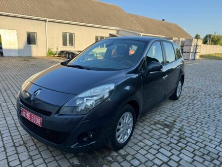 Рено Гранд Сценик 2010 в Нововолынск на Automoto.ua Серый Рено Гранд Сценик, объемом двигателя 1.6 л и пробегом 280 тыс. км за 6999 $, фото 1 на Automoto.ua