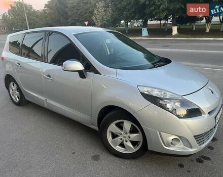 Сірий Рено Гранд Сценік, об'ємом двигуна 1.5 л та пробігом 343 тис. км за 6300 $, фото 1 на Automoto.ua