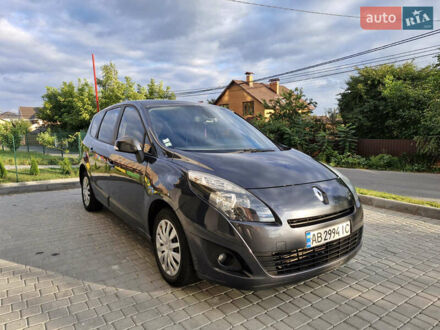 Рено Гранд Сценік 2010 у Вінниці на Automoto.ua Сірий Рено Гранд Сценік, об'ємом двигуна 1.5 л та пробігом 227 тис. км за 7300 $, фото 1 на Automoto.ua