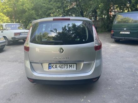 Сірий Рено Гранд Сценік, об'ємом двигуна 1.5 л та пробігом 235 тис. км за 7500 $, фото 1 на Automoto.ua