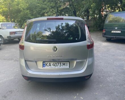 Серый Рено Гранд Сценик, объемом двигателя 1.5 л и пробегом 235 тыс. км за 7500 $, фото 1 на Automoto.ua