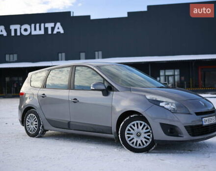 Серый Рено Гранд Сценик, объемом двигателя 1.5 л и пробегом 309 тыс. км за 6200 $, фото 1 на Automoto.ua