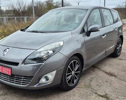 Серый Рено Гранд Сценик, объемом двигателя 1.6 л и пробегом 149 тыс. км за 8500 $, фото 1 на Automoto.ua