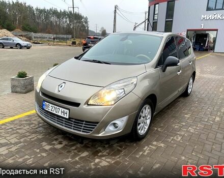 Серый Рено Гранд Сценик, объемом двигателя 1.5 л и пробегом 280 тыс. км за 8000 $, фото 1 на Automoto.ua