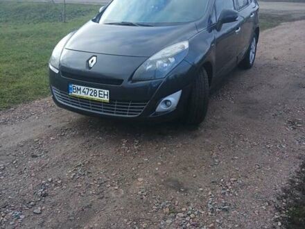 Серый Рено Гранд Сценик, объемом двигателя 1.46 л и пробегом 245 тыс. км за 7800 $, фото 1 на Automoto.ua