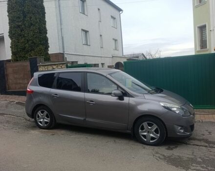 Сірий Рено Гранд Сценік, об'ємом двигуна 1.5 л та пробігом 265 тис. км за 6850 $, фото 1 на Automoto.ua