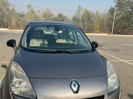 Рено Гранд Сценик 2011 в Сумах на Automoto.ua Серый Рено Гранд Сценик, объемом двигателя 1.5 л и пробегом 210 тыс. км за 8200 $, фото 1 на Automoto.ua