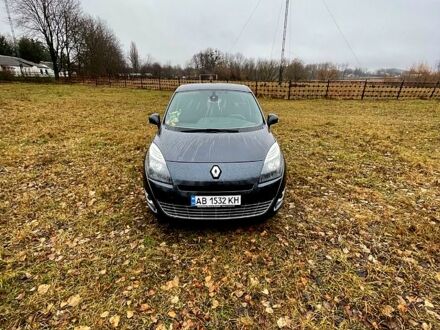 Серый Рено Гранд Сценик, объемом двигателя 1.5 л и пробегом 266 тыс. км за 7800 $, фото 1 на Automoto.ua