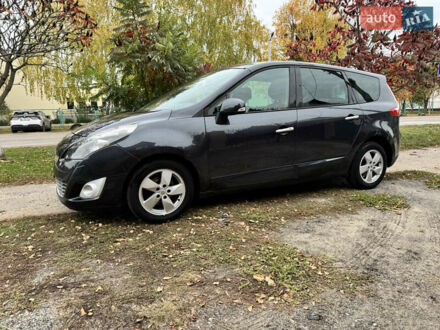 Рено Гранд Сценик 2011 в Котельве на Automoto.ua Серый Рено Гранд Сценик, объемом двигателя 1.6 л и пробегом 219 тыс. км за 8399 $, фото 1 на Automoto.ua