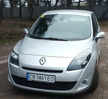 Сірий Рено Гранд Сценік, об'ємом двигуна 2 л та пробігом 329 тис. км за 7350 $, фото 1 на Automoto.ua