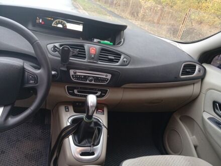 Сірий Рено Гранд Сценік, об'ємом двигуна 1.5 л та пробігом 310 тис. км за 7000 $, фото 1 на Automoto.ua