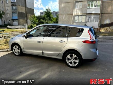 Рено Гранд Сценик 2011 в Волочиске на Automoto.ua Серый Рено Гранд Сценик, объемом двигателя 1.6 л и пробегом 268 тыс. км за 8100 $, фото 1 на Automoto.ua