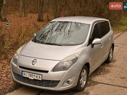 Серый Рено Гранд Сценик, объемом двигателя 1.6 л и пробегом 335 тыс. км за 7400 $, фото 1 на Automoto.ua