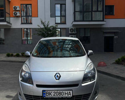 Серый Рено Гранд Сценик, объемом двигателя 1.6 л и пробегом 160 тыс. км за 7800 $, фото 1 на Automoto.ua