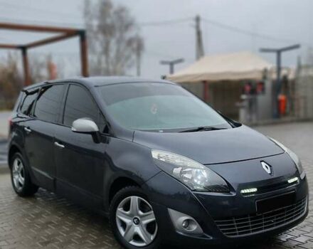 Серый Рено Гранд Сценик, объемом двигателя 1.5 л и пробегом 292 тыс. км за 6700 $, фото 1 на Automoto.ua