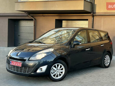 Сірий Рено Гранд Сценік, об'ємом двигуна 1.5 л та пробігом 262 тис. км за 6999 $, фото 1 на Automoto.ua