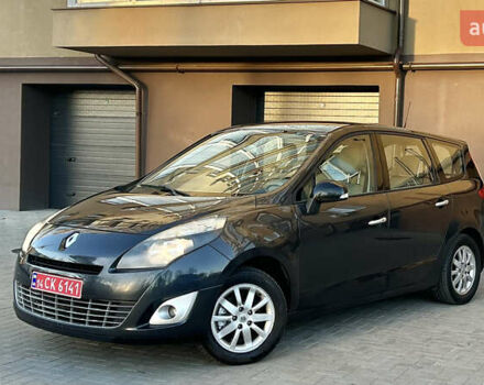 Серый Рено Гранд Сценик, объемом двигателя 1.5 л и пробегом 262 тыс. км за 6999 $, фото 1 на Automoto.ua