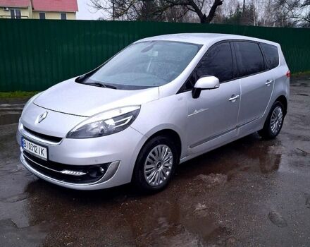 Серый Рено Гранд Сценик, объемом двигателя 1.4 л и пробегом 200 тыс. км за 8700 $, фото 1 на Automoto.ua