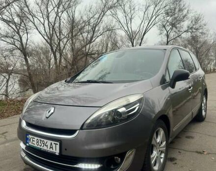 Сірий Рено Гранд Сценік, об'ємом двигуна 1.6 л та пробігом 204 тис. км за 8500 $, фото 1 на Automoto.ua