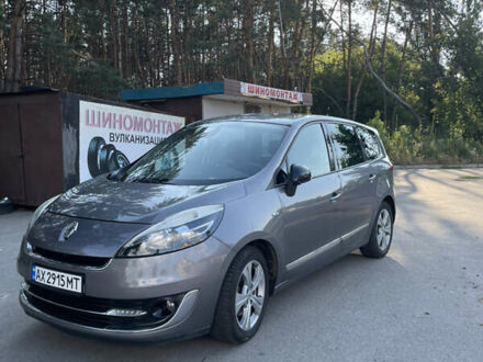 Рено Гранд Сценик 2012 в Харькове на Automoto.ua Серый Рено Гранд Сценик, объемом двигателя 0 л и пробегом 96 тыс. км за 8800 $, фото 1 на Automoto.ua