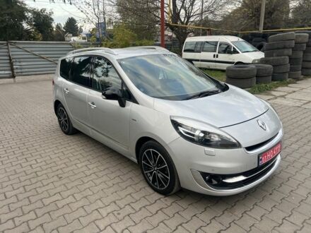 Серый Рено Гранд Сценик, объемом двигателя 1.5 л и пробегом 175 тыс. км за 9999 $, фото 1 на Automoto.ua