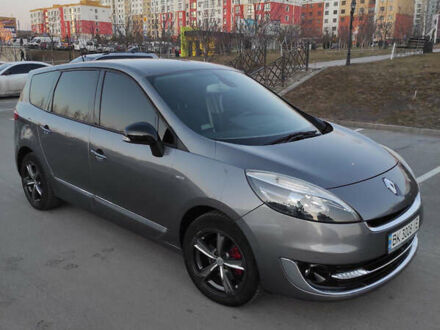 Рено Гранд Сценік 2012 у Рівному на Automoto.ua Сірий Рено Гранд Сценік, об'ємом двигуна 1.5 л та пробігом 243 тис. км за 9850 $, фото 1 на Automoto.ua
