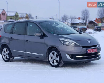 Серый Рено Гранд Сценик, объемом двигателя 1.5 л и пробегом 240 тыс. км за 9200 $, фото 1 на Automoto.ua
