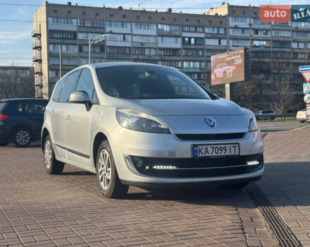 Сірий Рено Гранд Сценік, об'ємом двигуна 1.46 л та пробігом 272 тис. км за 8999 $, фото 1 на Automoto.ua