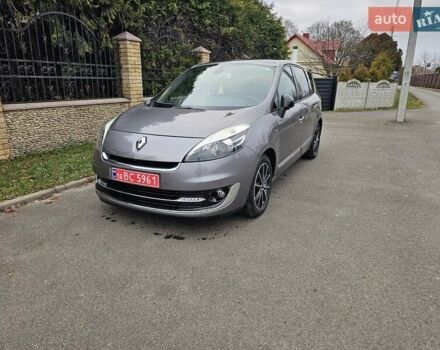 Сірий Рено Гранд Сценік, об'ємом двигуна 1.6 л та пробігом 217 тис. км за 8900 $, фото 1 на Automoto.ua