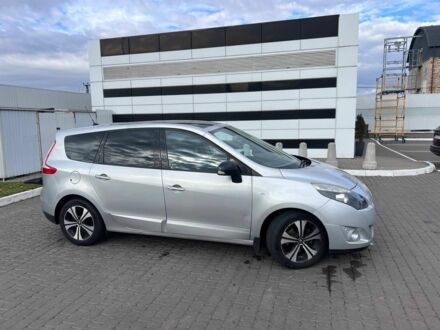 Рено Гранд Сценик 2012 в Киеве на Automoto.ua Серый Рено Гранд Сценик, объемом двигателя 1.5 л и пробегом 363 тыс. км за 7600 $, фото 1 на Automoto.ua