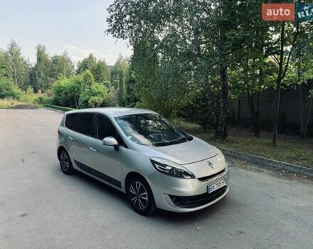 Серый Рено Гранд Сценик, объемом двигателя 1.5 л и пробегом 290 тыс. км за 7250 $, фото 1 на Automoto.ua