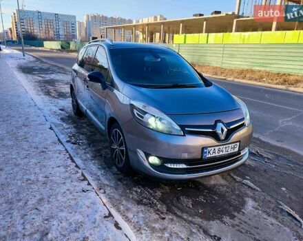 Сірий Рено Гранд Сценік, об'ємом двигуна 1.6 л та пробігом 150 тис. км за 10000 $, фото 1 на Automoto.ua