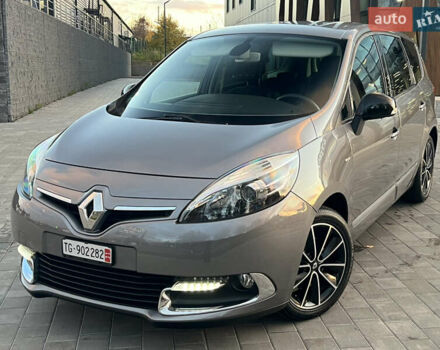 Сірий Рено Гранд Сценік, об'ємом двигуна 0 л та пробігом 207 тис. км за 10999 $, фото 1 на Automoto.ua