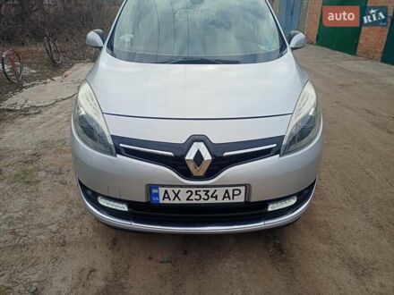 Рено Гранд Сценік 2013 у Харкові на Automoto.ua Сірий Рено Гранд Сценік, об'ємом двигуна 1.5 л та пробігом 300 тис. км за 8800 $, фото 1 на Automoto.ua