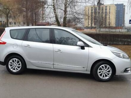 Серый Рено Гранд Сценик, объемом двигателя 1.46 л и пробегом 223 тыс. км за 11199 $, фото 1 на Automoto.ua