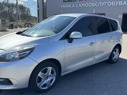 Рено Гранд Сценик 2013 в Киеве на Automoto.ua Серый Рено Гранд Сценик, объемом двигателя 0 л и пробегом 209 тыс. км за 7900 $, фото 1 на Automoto.ua