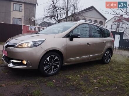 Серый Рено Гранд Сценик, объемом двигателя 1.5 л и пробегом 205 тыс. км за 10400 $, фото 1 на Automoto.ua