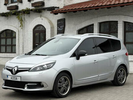 Серый Рено Гранд Сценик, объемом двигателя 1.6 л и пробегом 300 тыс. км за 10500 $, фото 1 на Automoto.ua