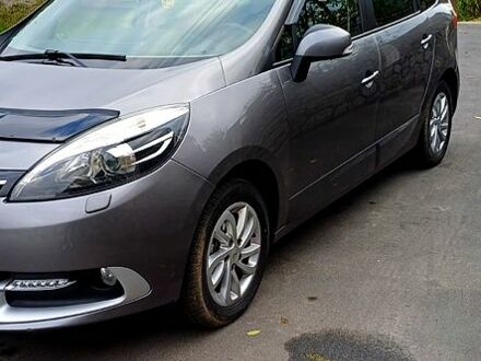 Рено Гранд Сценик 2014 в Калиновке на Automoto.ua Серый Рено Гранд Сценик, объемом двигателя 1.6 л и пробегом 234 тыс. км за 9600 $, фото 1 на Automoto.ua