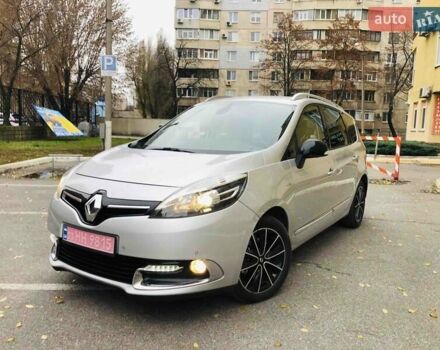 Серый Рено Гранд Сценик, объемом двигателя 1.6 л и пробегом 209 тыс. км за 9900 $, фото 1 на Automoto.ua