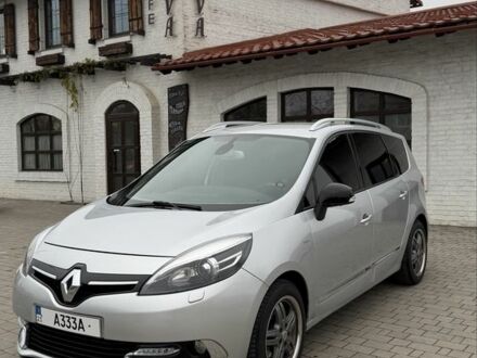 Серый Рено Гранд Сценик, объемом двигателя 1.6 л и пробегом 300 тыс. км за 10500 $, фото 1 на Automoto.ua